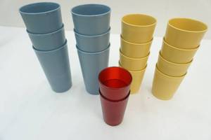 plastic drinking glasses