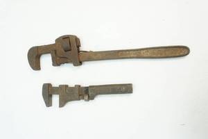 pipe wrench