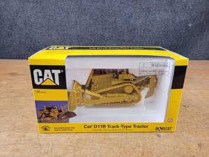 lot 117 image: Caterpillar D11R Track Loader Diecast Model - Norscott 150 Scale Model