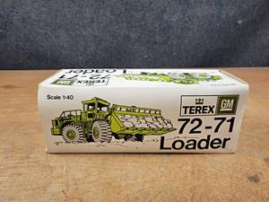 lot 118 image: Terex 72-71 Wheel Loader Diecast Model - 140 Scale Model
