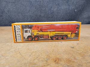 lot 126 image: Conrad Putzmeister BRF 525 Truck Crane Diecast Model - 150 Scale Model