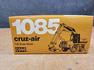 lot 152 image: CASE Cruz-Air Wheeled Excavator Diecast Model - 135 Scale