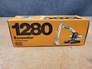 lot 161 image: CASE 1280 Hydraulic Excavator Diecast Model - 135 Scale Model