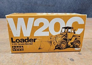 lot 162 image: CASE W20C Wheel Loader Diecast Model - 135 Scale Model