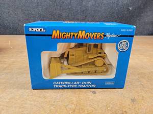 lot 183 image: ERTL Mighty Movers Caterpillar D10N Bulldozer Diecast Model - 150 Scale Model