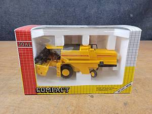 lot 186 image: Joal New Holland TX34 Combine Diecast Model - 142 Scale Model