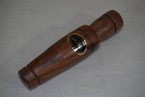 lot 99 image: Vintage Sure-Shot Super Honker Goose Call #975
