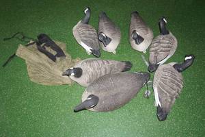 lot 106 image: Bag of Goose Decoys