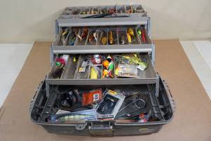 lot 121 image: Plano Tackle Box with Tackle - Many Crankbaits, Some Muskie