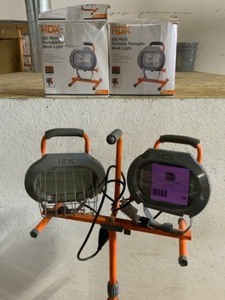 (2) HDX 600-Watt Halogen Portable Work Light & HDX 1200-Watt Halogen Tripod Work Light See Pictures