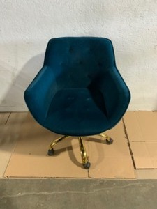 JAYDEN CREATION Helen Blue Velvet Swivel Task Chair with Tufted Back See Pictures