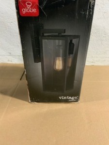 Globe Electric Hurley 1-Light Outdoor Wall Lantern Sconce Matte Black 44314 See Pictures
