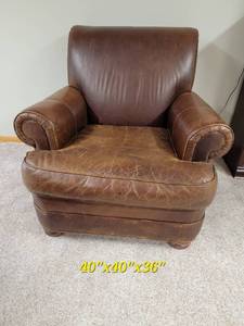 King Hickory Distressed Armchair