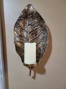 Leaf Candle Sconce Pairing