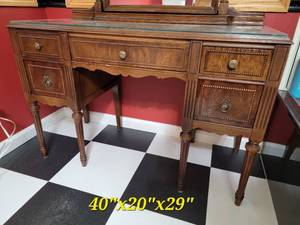 Early 20th Century Dressing Vanity