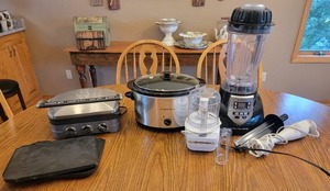 Collection of Small Kitchen Appliances