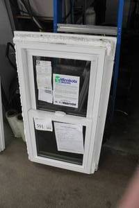Minnkota Window 21-58x40-18