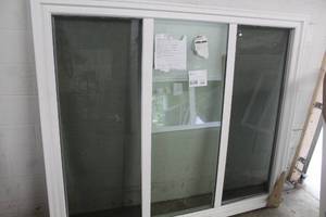 Lindsay Window & Door SunView Single 3 Lite Slider 13-13-13 Window 74.5x62.5 (Brand New  Never Installed)