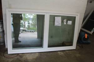 Lindsay Window & Door Slider Window 81-12x44-58 (Brand New  Never Installed)