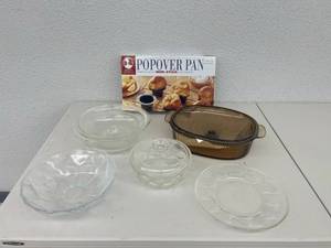 lot 30 image: Pyrex & Glassware