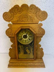 lot 35 image: Welch 8 Day 12 Hour Strike Decorative Clock