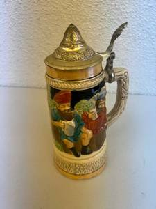 lot 84 image: Music Box Stein - Works