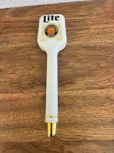 lot 96 image: Miller Lite Beer Tap Handle