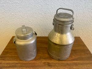 lot 99 image: Vintage  Cans
