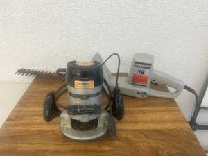 lot 125 image: Router & Hedge Trimmer