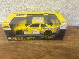 lot 148 image: Dale Earnhardt Jr Nilla Wafers Stock Car
