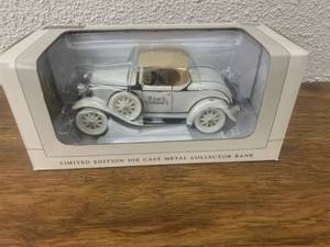 lot 168 image: 1932 Ford Coupe Metal Bank