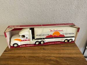 lot 175 image: Nylint Mr Goodwrench Tractor-Trailer
