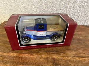 lot 204 image: Jim Beam 1928 Chevrolet Pickup
