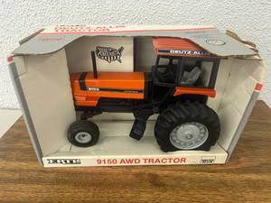 lot 250 image: Deitz-Allis 9150 AWD Tractor 116 Scale