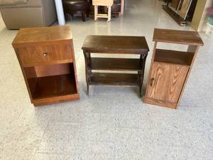 lot 299 image: Small Storage Cabinets