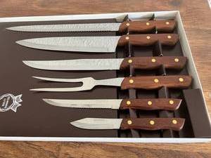 lot 304 image: Rogers Cutlery