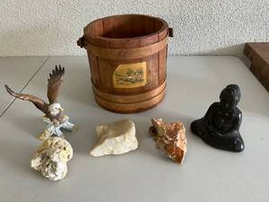lot 313 image: Home Decor