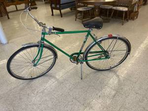 lot 364 image: Hiawatha 3 Speed Bicycle