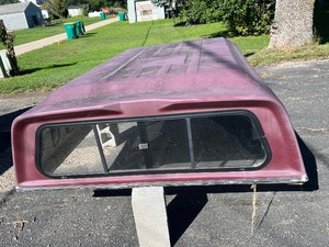 lot 371 image: Astro 8 Pickup Topper