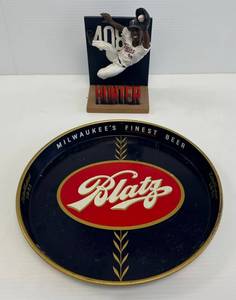 lot 55 image: Vintage Blatz Beer Serving Tray And Tory Hunter Figurine