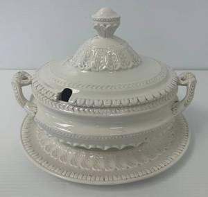 lot 129 image: Vintage Ceramic Serving Vessel With Lid And Serving Plate