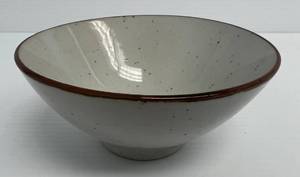 lot 155 image: Vintage Japanese Pottery Rice Bowl 5 34 x 2 34 (No Chips Or Cracks Present)