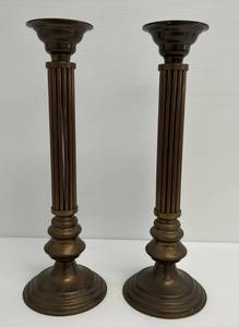 lot 189 image: Vintage All Metal Candle Holders 16 34 Tall