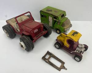 Group Of Well Used Tonkas And More (Jeep Has Broken Tire)