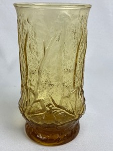 lot 68 image: Mid-Century Anchor Hocking Rain Flower Glassware in Amber