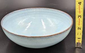 lot 2 image: GERTRUDE AND OTTO NATZLER Powder Blue MCM Art Pottery Bowl Signed with Label