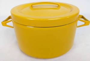lot 56 image: Vintage Finel Arabia Finland Yellow Enamelware Stock Pot with Lid - Seppo Mallat Design
