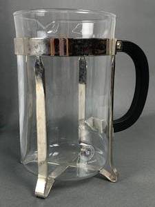 lot 115 image: Large Vintage Coffee Press and Porcelain APILCO Creamer - Made in France