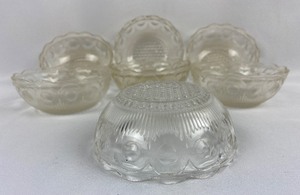 lot 159 image: Set of 7 Vintage Small Glass Bowls