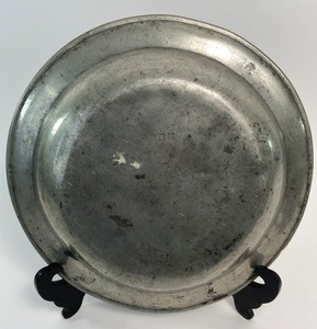 lot 179 image: Vintage Large 13 English Pewter Plate  Charger - 18th Century